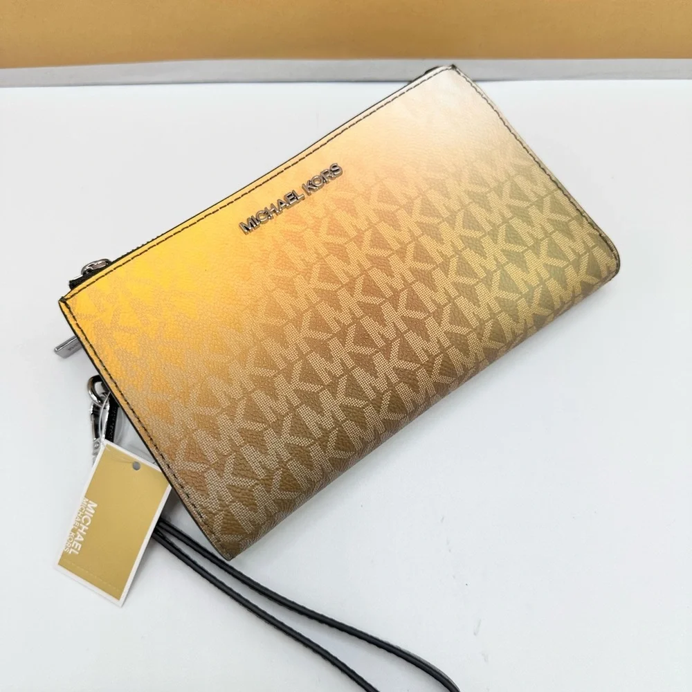 Michael Kors Olive Multi Jet Set Wristlet